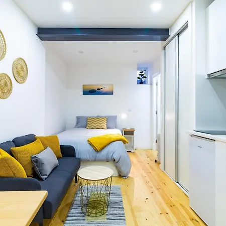 Mourarias Place - Yellow